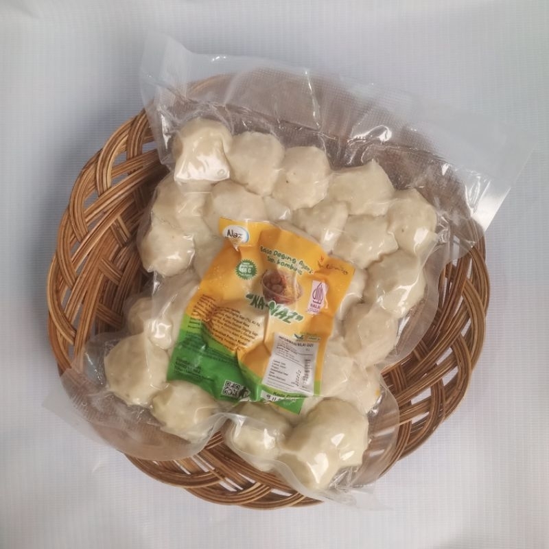 

Bakso kombinasi daging ayam dan daging sapi