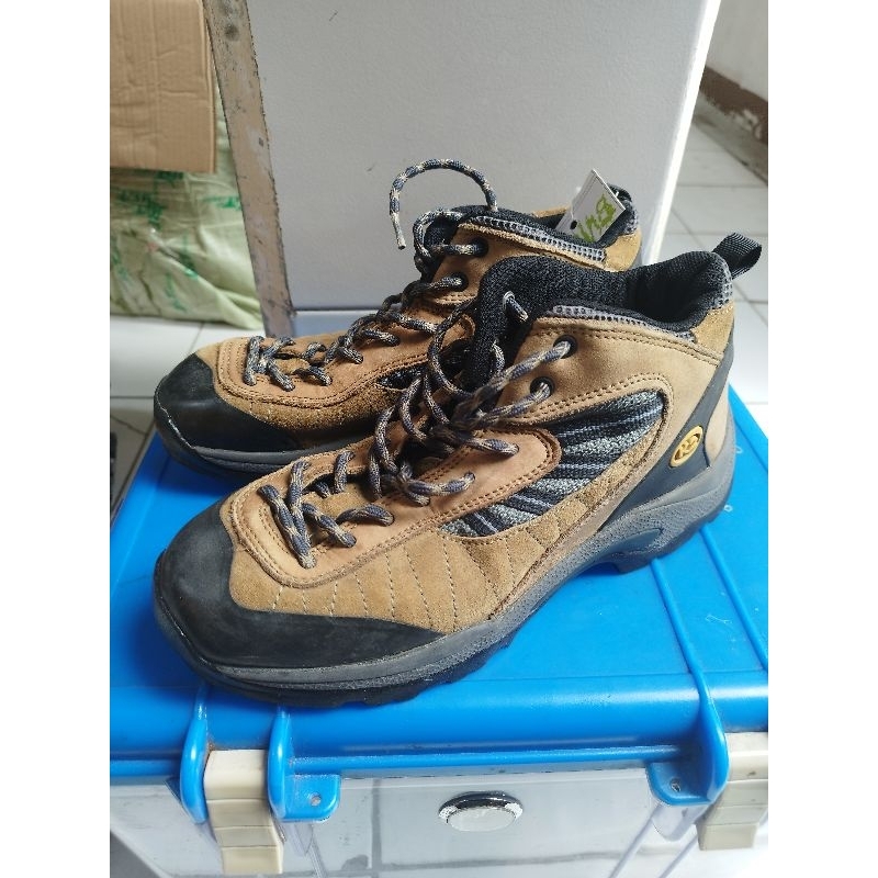 Sepatu Hiking K2 Outdoor Size 41