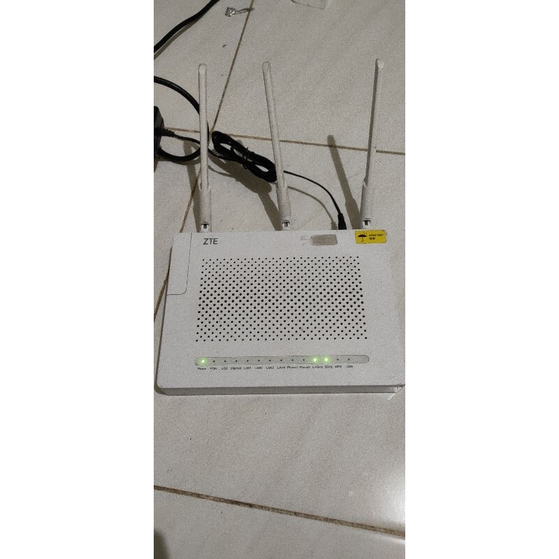 Modem router ZTE ZXHN F670