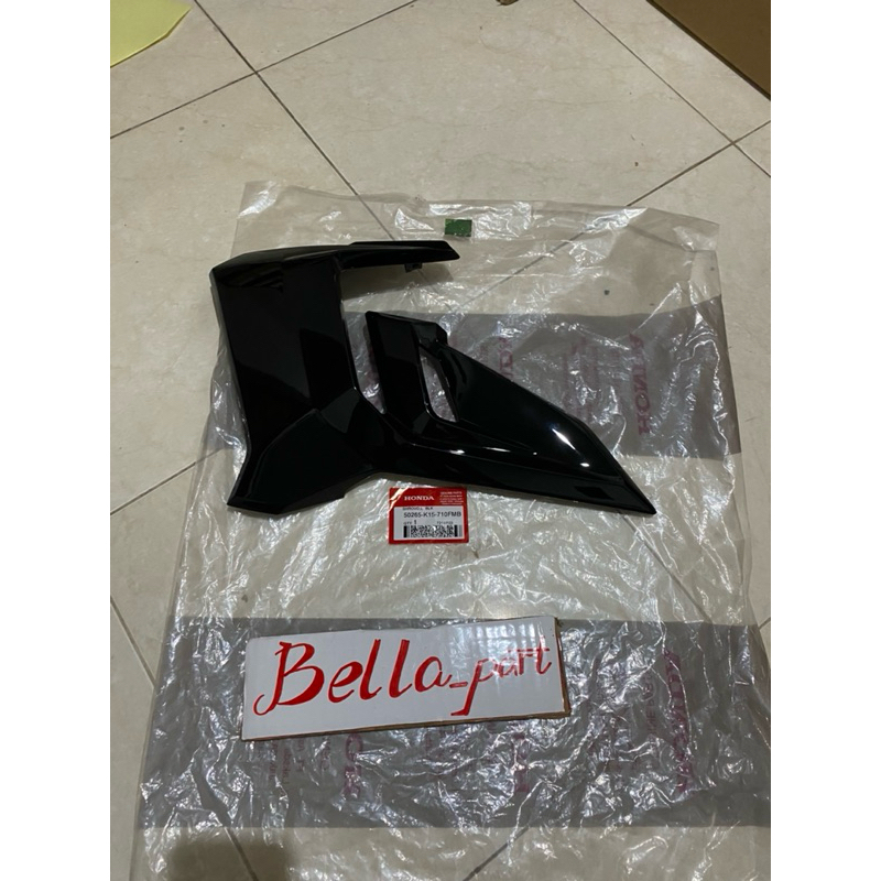 shroud kiri atau cover sayap tangki hitam kilap CB150R V4 original 50265K15710FMB