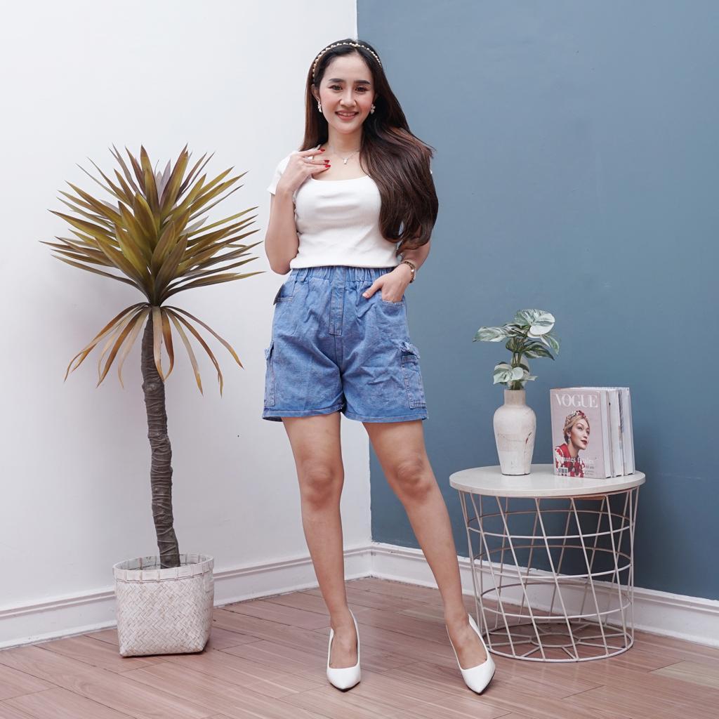 Celana Pendek Hotpants Jeans Cewek Bahan Wash Denim . Celana Pendek Cargo Jeans