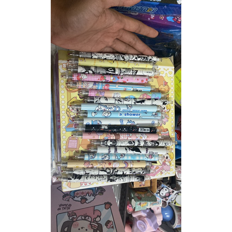 

khusus bulpen zodiak = warna tinta biru, lainnya warna hitam semua