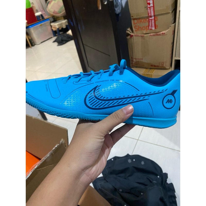 Nike Sepatu Futsal Mercurial Vapor 14 Club Size 45