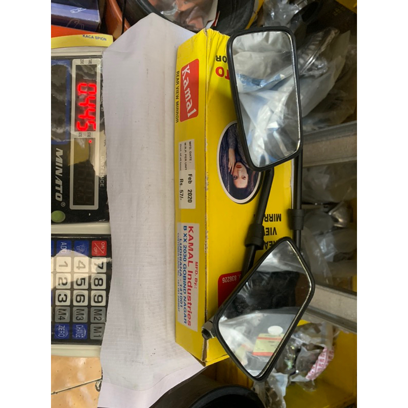 Spion kotak Vespa Super Sprint Bajaj