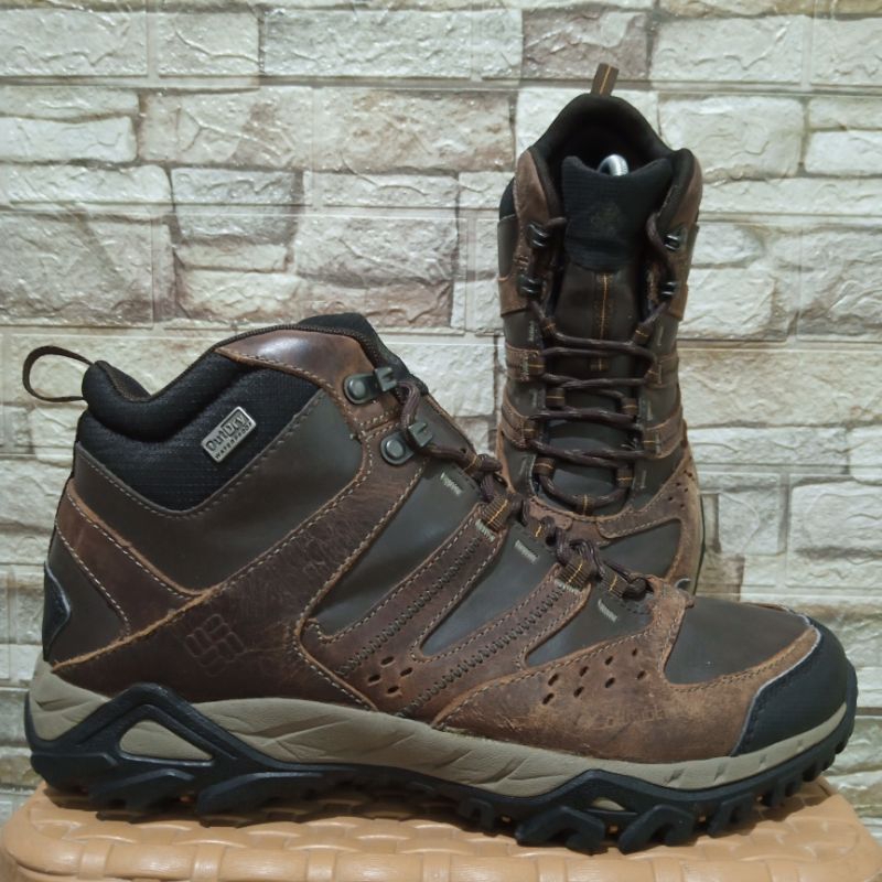 Sepatu Columbia techlite