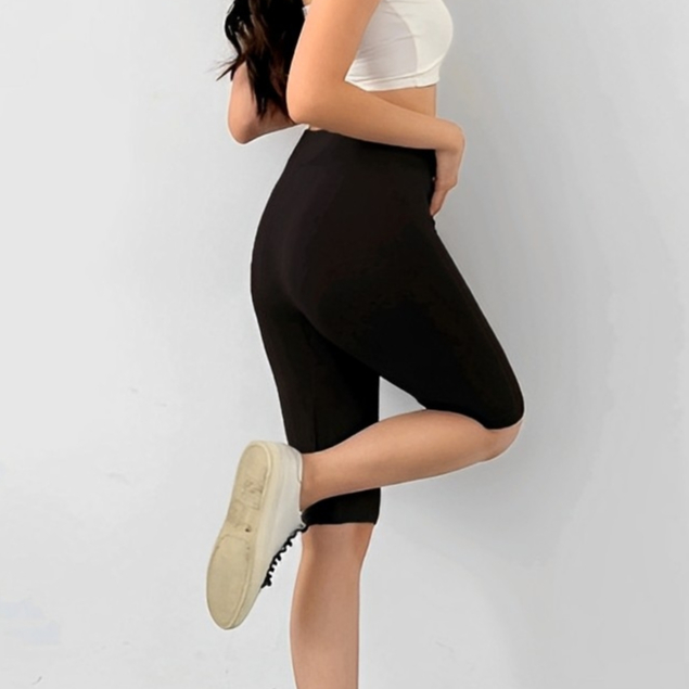 Legging pendek highwaist wanita celana pendek 3/4