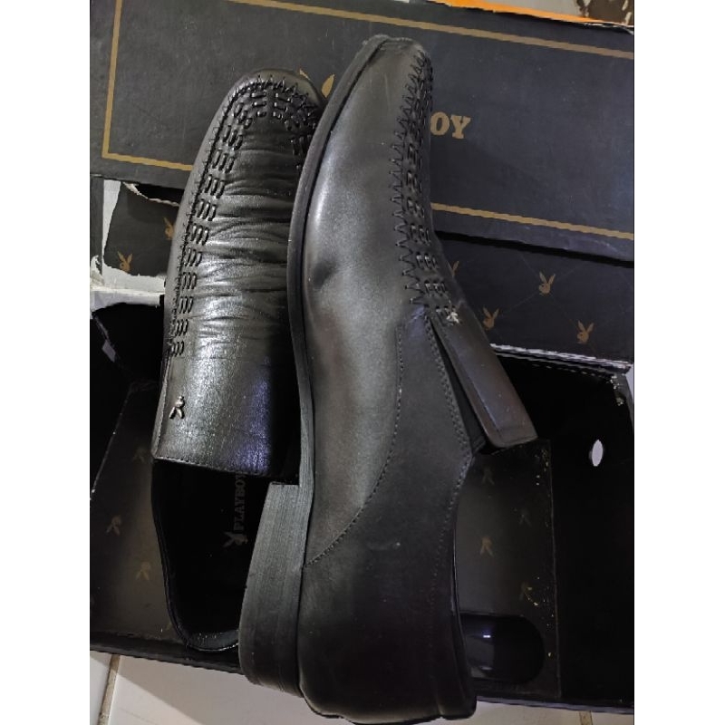 Preloved Sepatu Pantopel Pria LikeNew Playboy