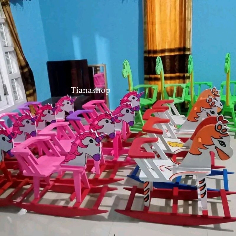Jungkat jungkit anak karakter hewan/ kuda bergoyang/ mainan kayu