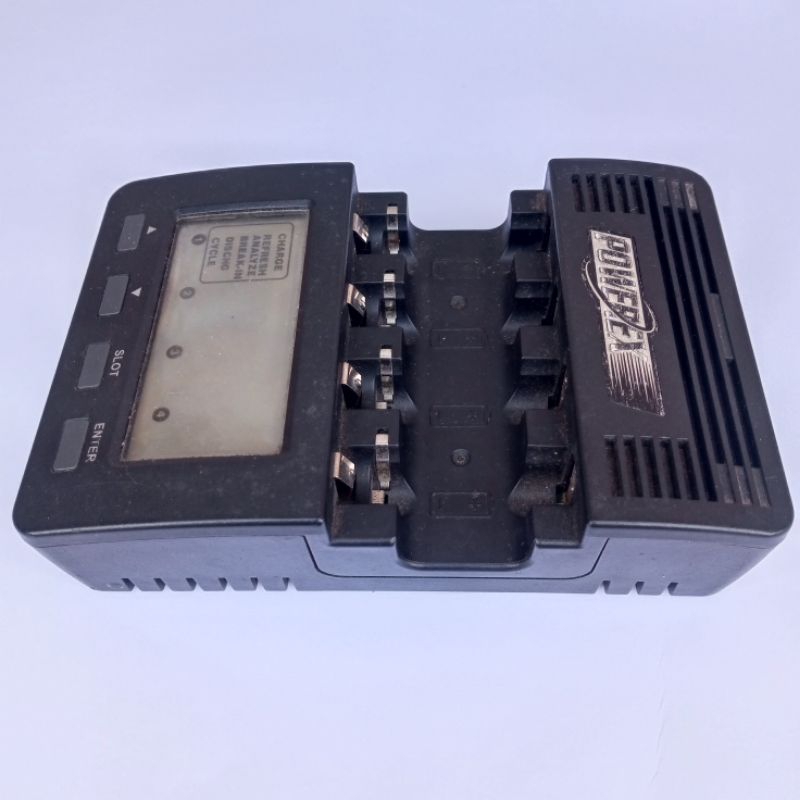 Charger powerex mh c9000