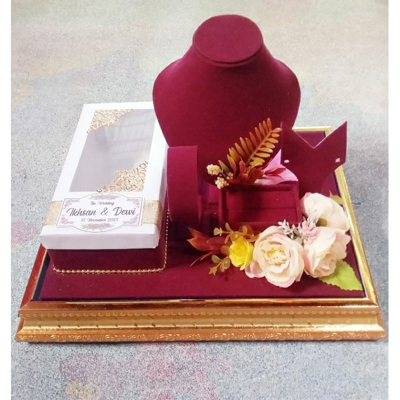 Box perhiasan seserahan mahar dan pernikahan lengkap uangkalung gelang cincin anting