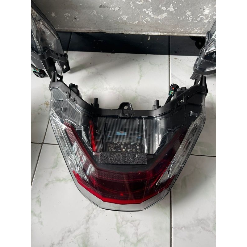 stoplamp assy lampu belakang honda pcx 160 original