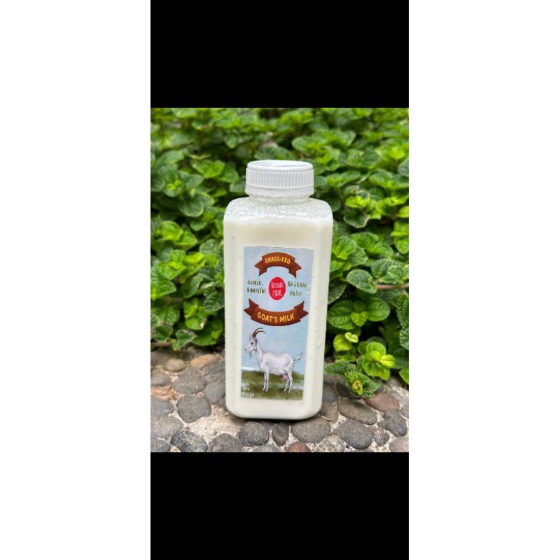 

Ranger Farm Raw Organic Grass Fed Goat Milk / Susu Kambing Organik Mentah