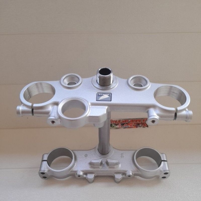 SEGITIGA ATAS BAWAH HONDA CRF 150L ORIGINAL BARU