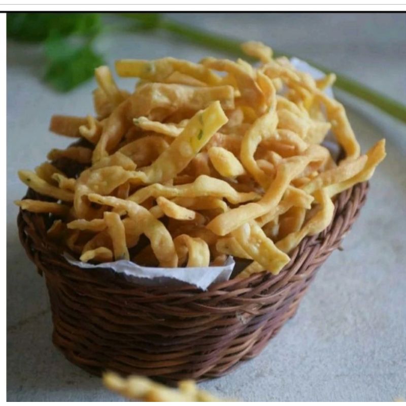 

cemilan makanan ringan stick pngsit/stick bawang 250g