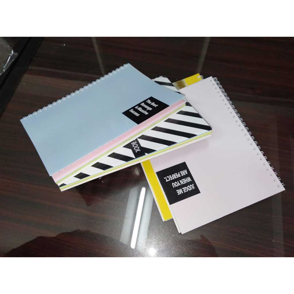 

NOTE BOOK SPIRAL WARNA S UKURAN 15X21 ISI 78 LEMBAR