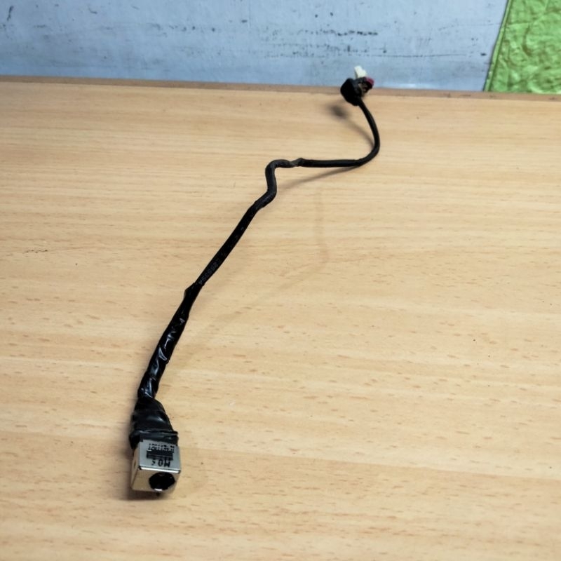 colokan original Jack DC power Jack adaptor Laptop Toshiba satellite L740D