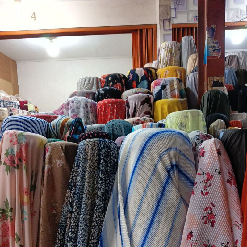 Zara plisket -zara premium -zara silk-kain bahan-ceruty plisket -plisket motif-plisket babydoll