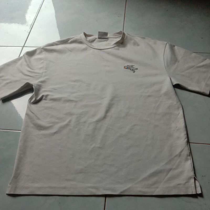 kaos lengan pendek unisex polham colab koshort