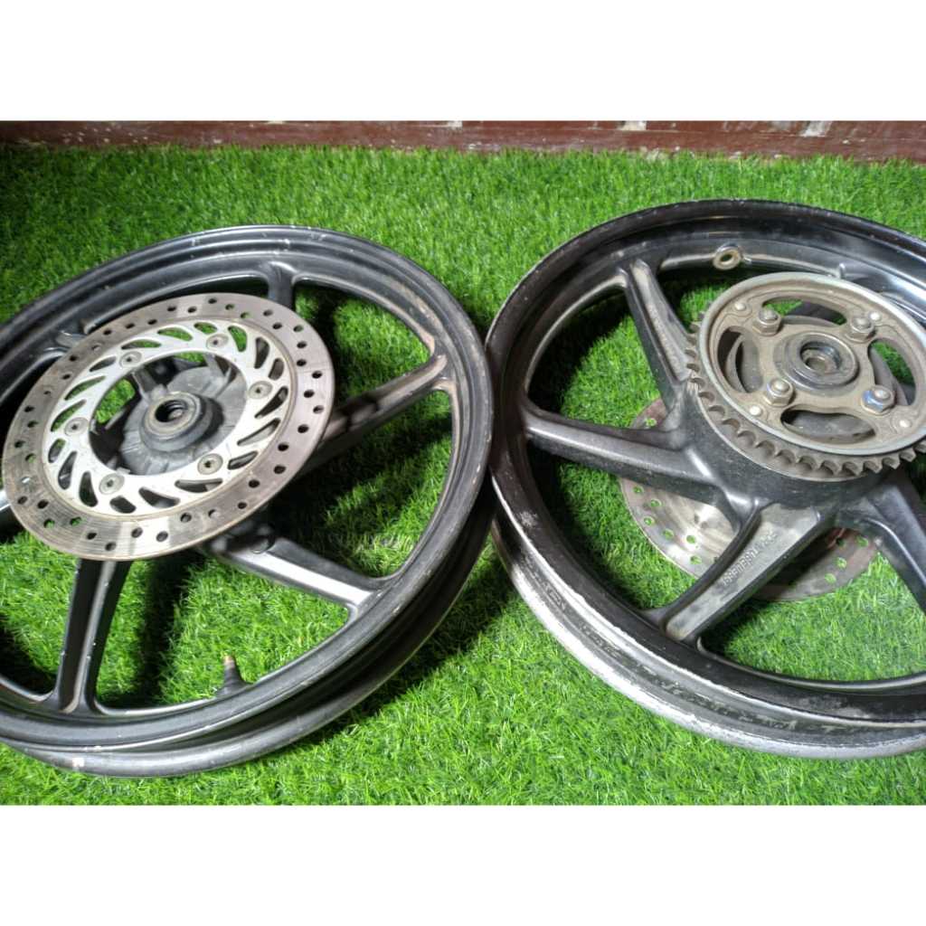 Pelek Velg Resing Megapro Monoshock Ori set Depan Belakang