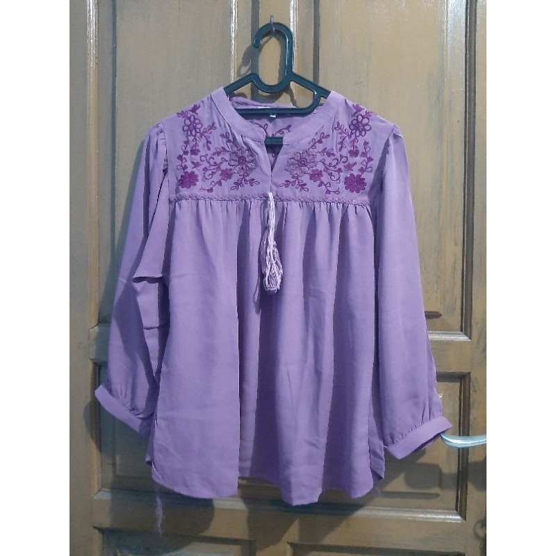 Blouse ungu