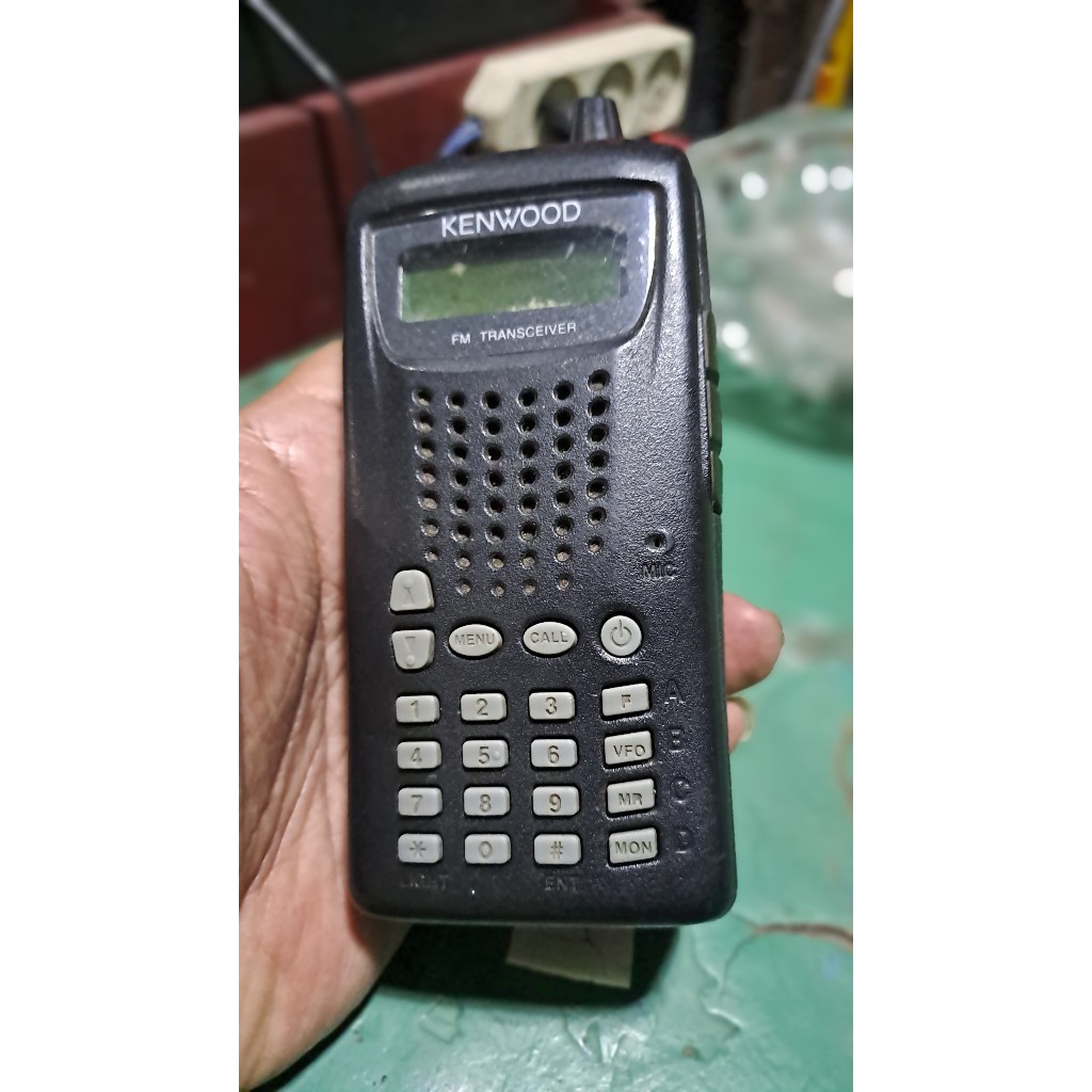 CASING HT KENWOOD TH255A MULUS CASING HT KENWOOD TH 255 A MANTAB MESIN MASIH ADA SEBAGAI BONUS