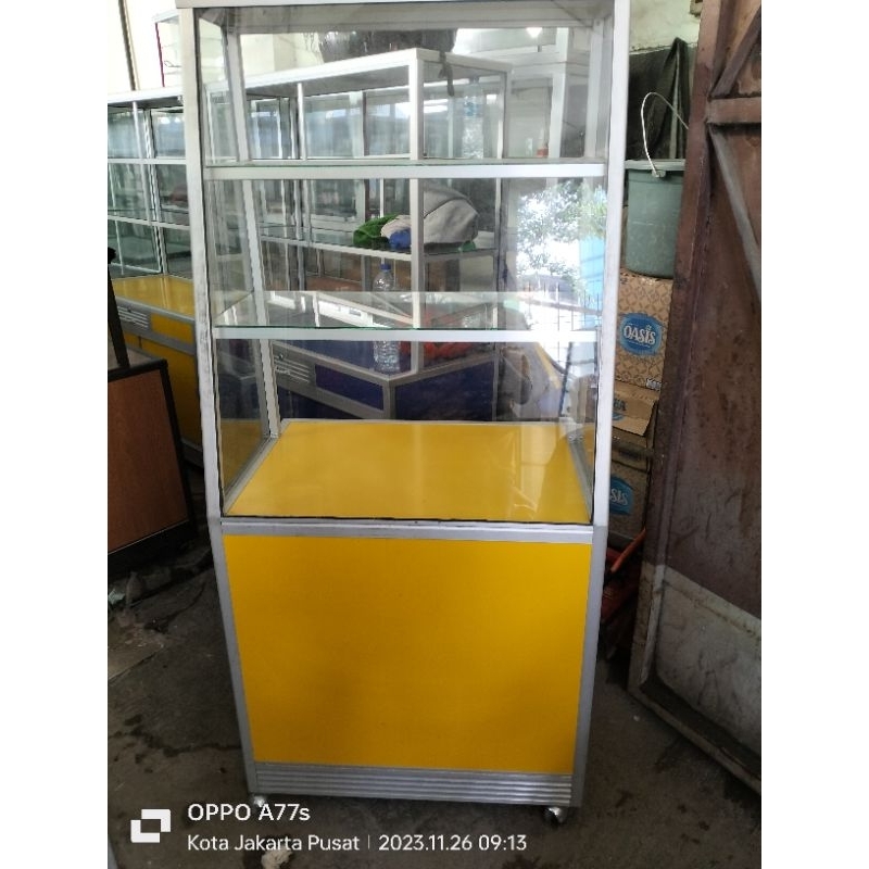 etalase makanan model miring p.75 acp kuning