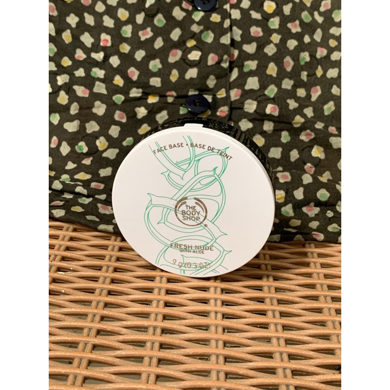 The Body Shop Original Fresh Nude Face Base Powder Foundation 9gr Shade 32 Segel