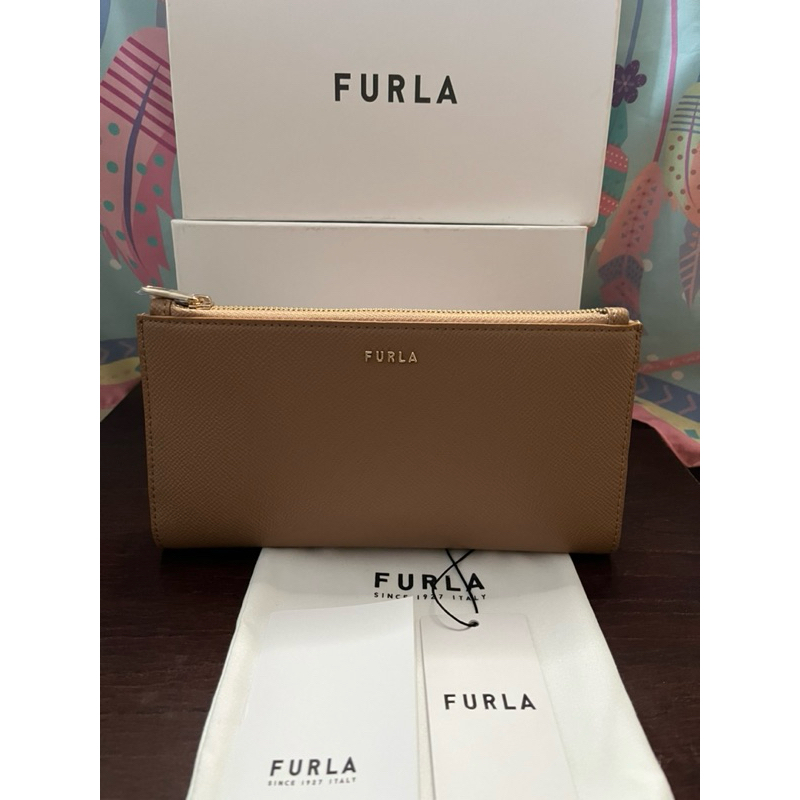 Dompet Furla