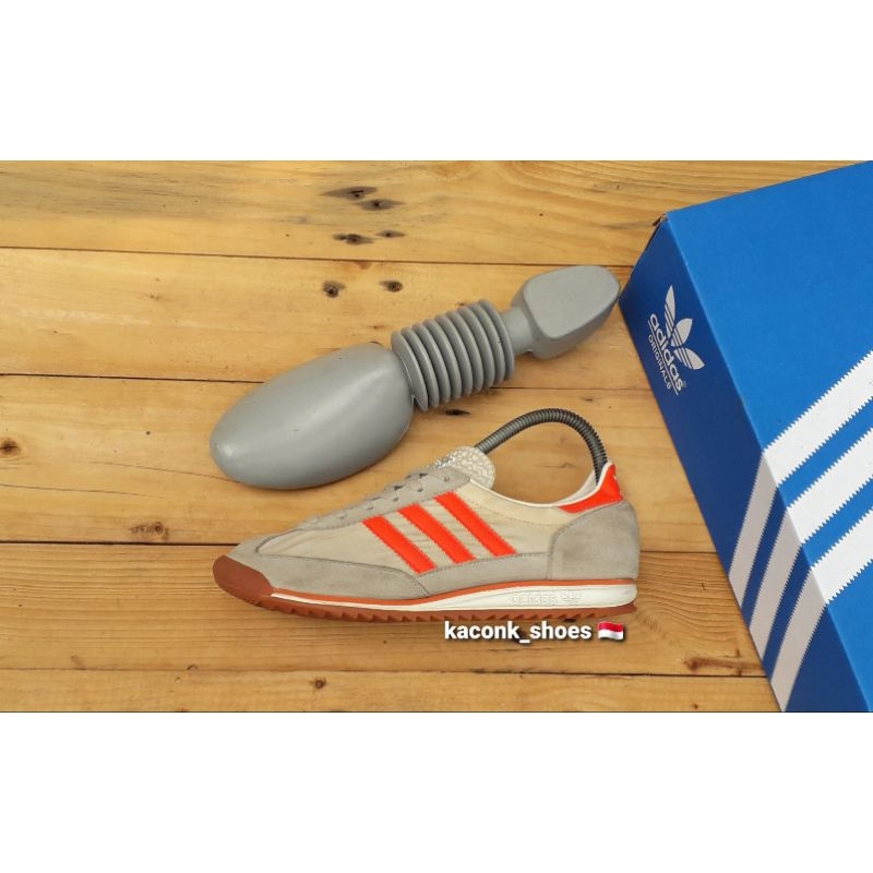 SEPATU ADIDAS SL72 WHITE ORANGE