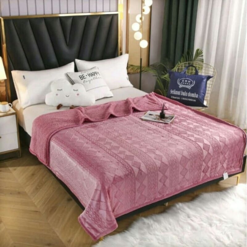 Selimut bulu domba ukuran 180x200 selimut lembut / selimut tebal