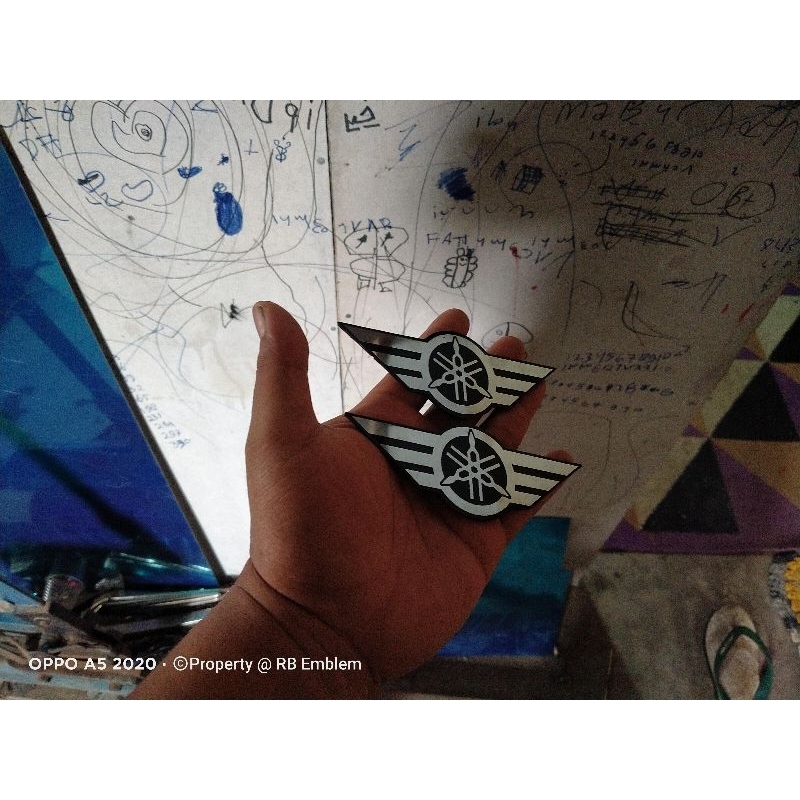 emblem tangki custom yamaha