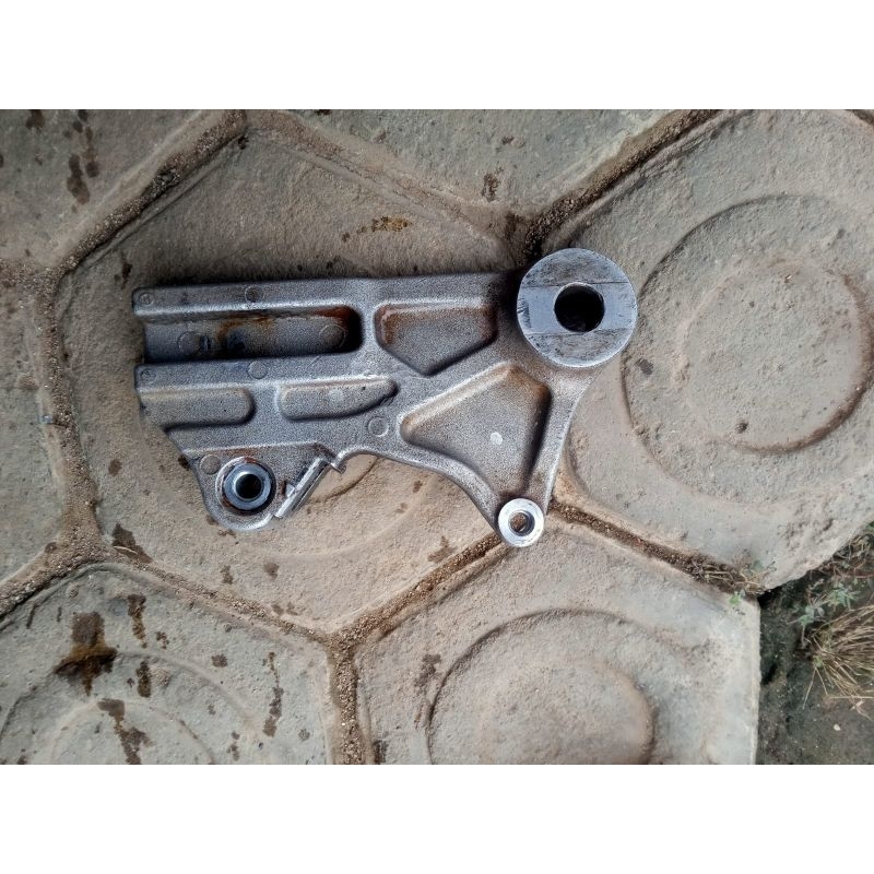 Dudukan breket master cakram Honda Megapro mono/cb 150 r old/ Honda CRf kondisi original asli bawaan