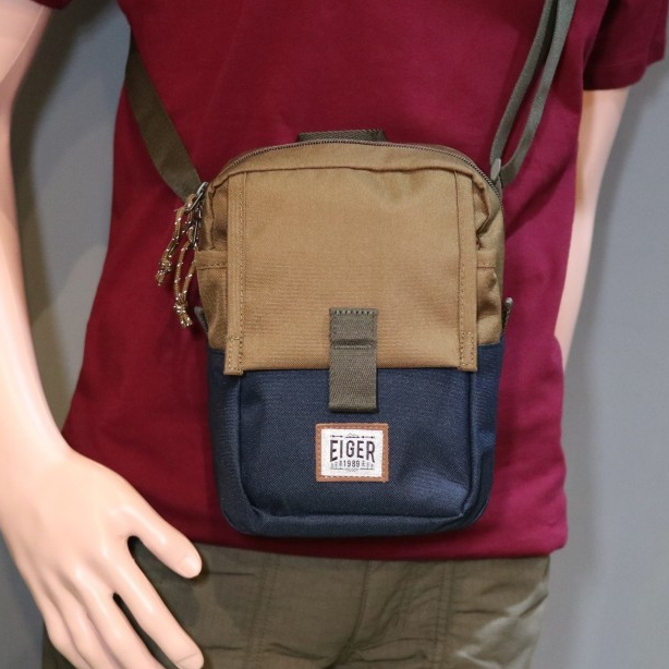 𝙀𝙄𝙂𝙀𝙍1989 TAS SELEMPANG PRIA WANDERDRIFT 3.1 TRAVEL POUCH NAVY