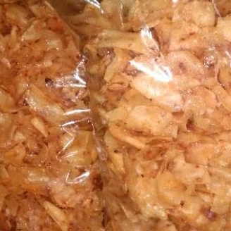 

cemilan cemilan viral 10 ribuan keripik singkong balado 200 gr dengan bumbu ulek pedasnya pas dilidah