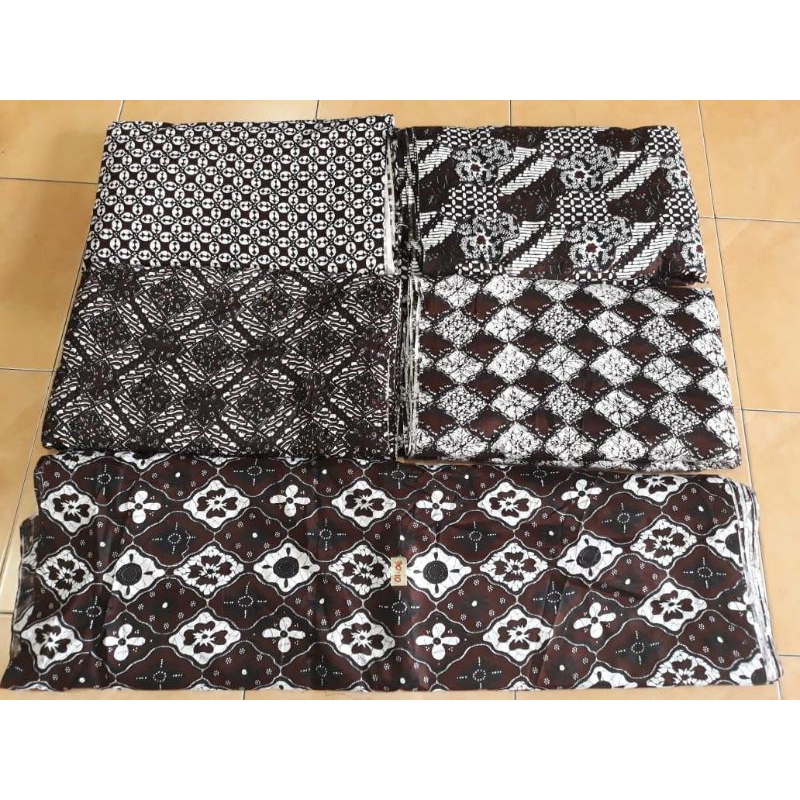 Kain Rayon Santung Adem motif Batik (Harga Setengah MTR)