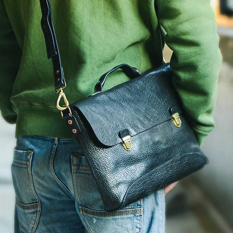 Tas Laptop Pria Ringan Kasual Handbag Slingbag Laptop Kulit Asli Garut