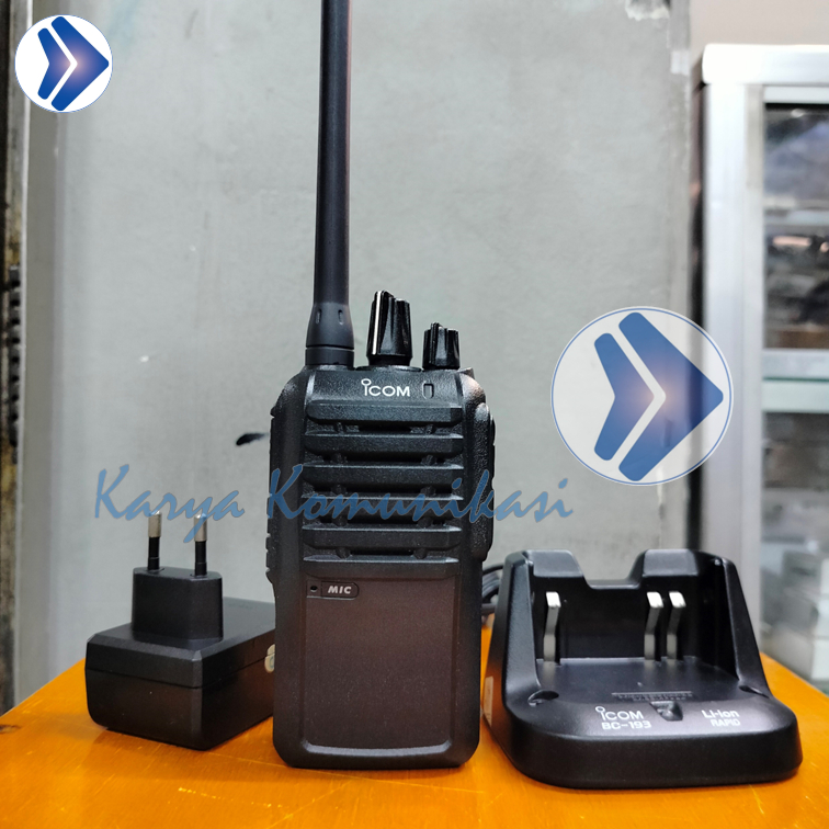 HT SEKEN ICOM IC-F3003 VHF BEKAS 136-174MHZ