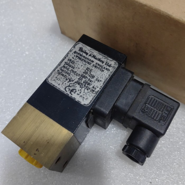

Unik PRESSURE TRANSMITTER 20-250BAR BAILEY MACKEY TYPE 815 0095336-023 Berkualitas
