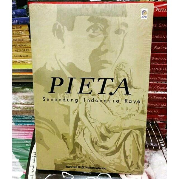buku pieta senandung indonesia raya