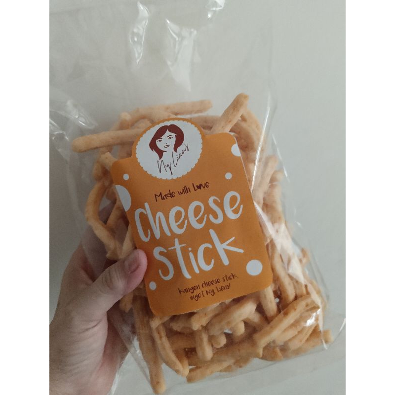

CHESE STICK ENAK RENYAH BANGET Camilan keluarga tua muda sr zaman ke zaman enak berasa kezunya Cheese stick enak..tua muda zukak nih..cheesenya Berasa banget..dm yang minat ya..Buat isian hampers atau bingkisan bisa lho..so Yummy...