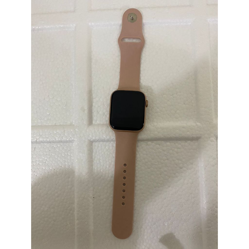 Apple Watch Series 5 44 mm Second