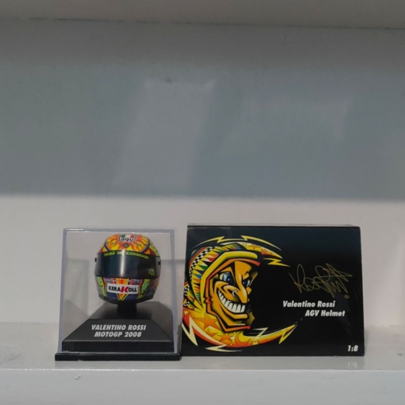 miniatur helm AGV Valentino Rossi 2008 minichamps
