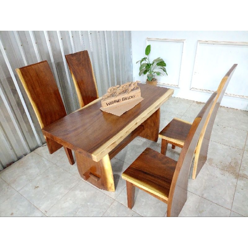 MEJA MAKAN MINIMALIS KAYU TREMBESI 4 KURSI