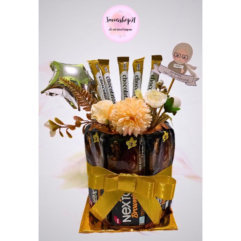

SNACK TOWER MINI + BALON FOIL & HIASAN BUNGA