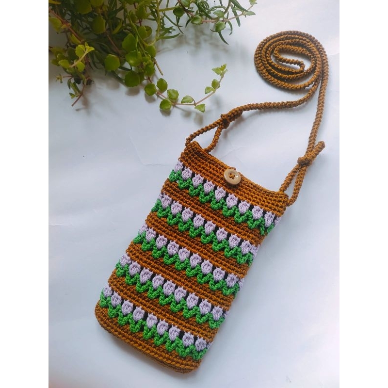 Tas hp rajut motif tulip