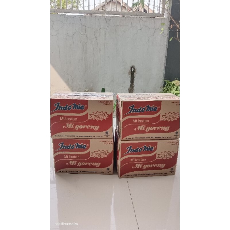 

{nabillibansh0p} indomie goreng 1 dus (isi 40pcs)