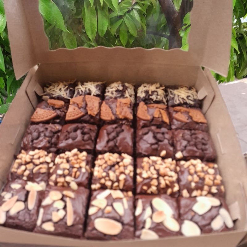 

brownies sekat,fudgybrownis,kuebrownis,brownis panggang