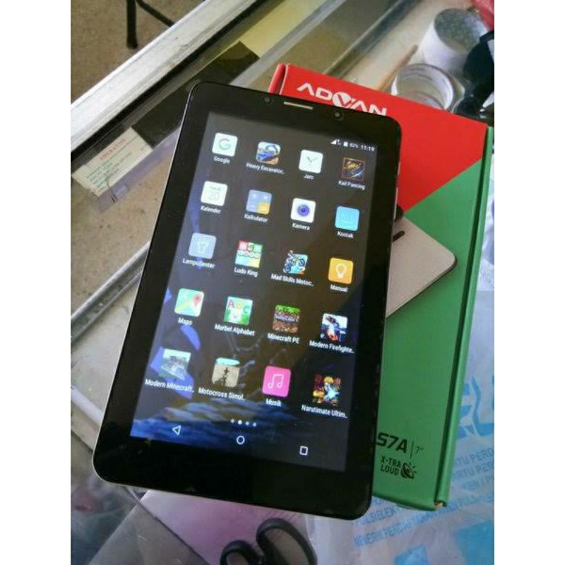 Tablet advan S7a android second original 100% berkualitas dilengkapi wifi,sim card,memory card,youtu