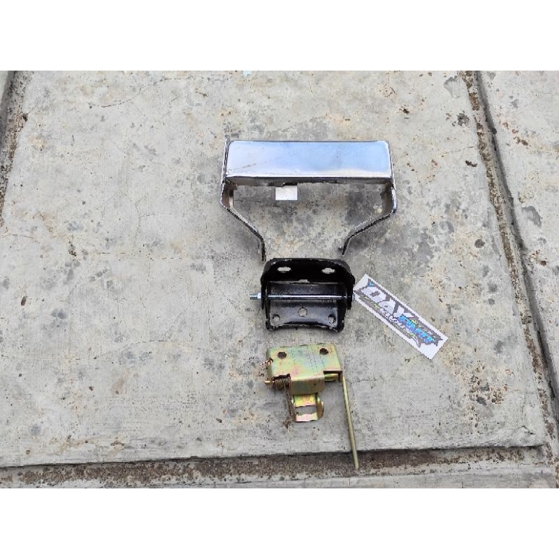 paket  dudukan jok c70 set engsel dan kunci jok honda c 70 bahan tebal detail ori original penahan j