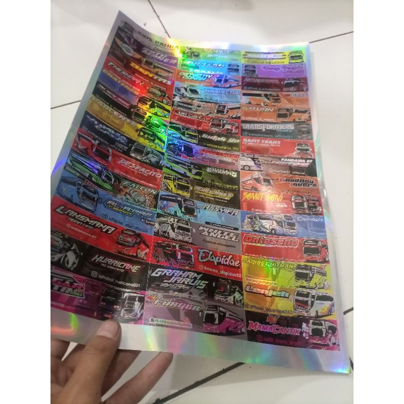 

sticker asli hologram anti air asli 45 kotak dalam 1 lemabr bahan vinly
